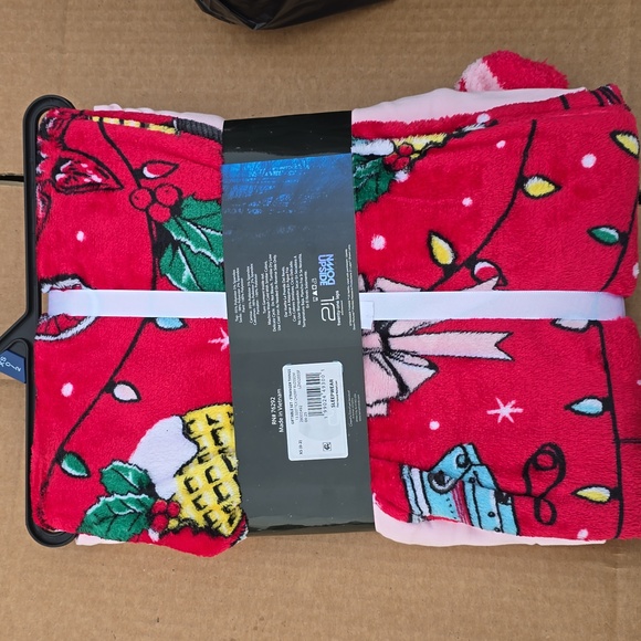 Netflix Stranger Things Women's Pijama 3pc Set - Picture 2 of 4